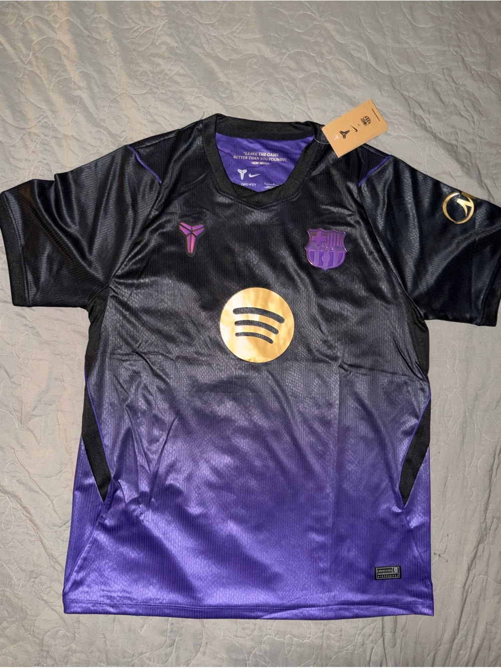Barcelona 26/27 away jersey